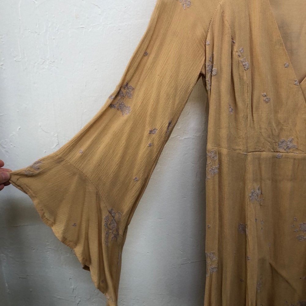 Free People bell sleeve dress size 0 - Picture 3 of 5